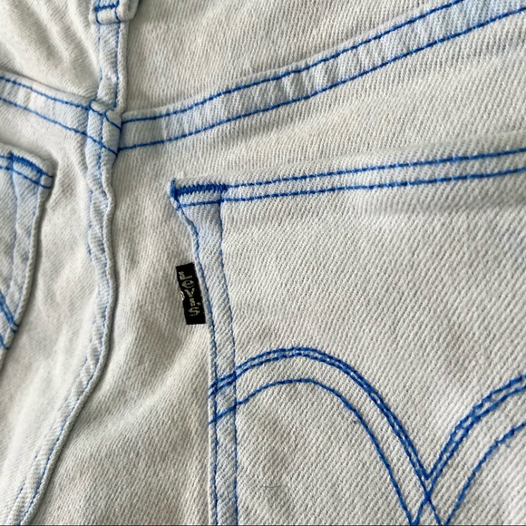 🪼SOLD🪼 Levi’s Vintage Y2k Black Tab Light Blue Wash Denim Jean Shorts | 3 - Picture 9 of 11